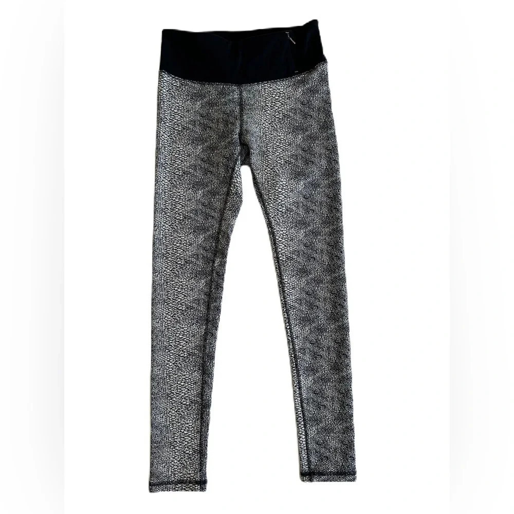CALIA by Carrie Underwood Leggings Women's White‎ Black Snakeskin Print Small